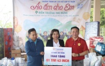 Lan tỏa ý nghĩa từ chương trình “Áo ấm cho em” tại tỉnh Hà Giang