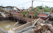 Đấu tranh với nạn “cát tặc”: Giữ gìn ANTT địa bàn gắn với bảo vệ môi trường sinh thái - Bài 3