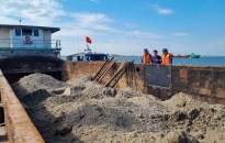 Bộ Tư lệnh Vùng Cảnh sát biển 1 tạm giữ 400 m3 cát không rõ nguồn gốc