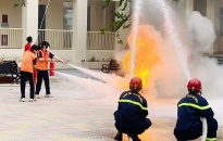 Nâng cao kỹ năng xử lý sự cố cháy nổ cho học sinh