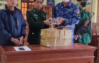 Đoàn Trinh sát số 1 (Bộ tư lệnh Cảnh sát biển) phối hợp bắt giữ vụ vận chuyển hàng cấm