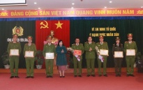 Khen thưởng  Công an huyện Tiên Lãng bắt nhanh 3 vụ tàng trữ pháo nổ 