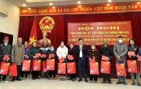 Huyện Kiến Thụy: Trao tặng hơn 80 suất quà của Chủ tịch Quốc hội và huyện cho các hộ gia đình chính sách, hộ nghèo  
