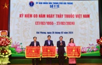 Nhiều tập thể, cá nhân được khen thưởng nhân dịp kỷ niệm 69 năm Ngày Thầy thuốc Việt Nam
