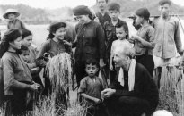 134 năm Ngày sinh Chủ tịch Hồ Chí Minh: Tháng Năm nhớ Bác