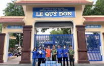 Chi đoàn Ban Chuyên đề An ninh Hải Phòng và Tổ chức Giáo dục EIM tổ chức chương trình Tiếp sức mùa thi