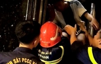 Cứu hộ thành công 5 người bị mắc kẹt trong thang máy