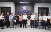 Làm việc với Uỷ ban Giao lưu và Phát triển Hàn Việt