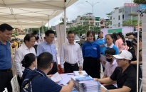 Gần 30 doanh nghiệp tham gia phiên giao dịch việc làm lưu động tại quận Lê Chân