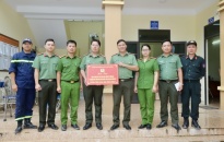 CATP Hải Phòng: Hỗ trợ CBCS Công an và nhân dân bị ảnh hưởng bởi cơn bão số 2 tại tỉnh Điện Biên 200 triệu đồng