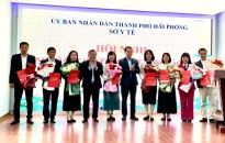 Công bố các quyết định về công tác cán bộ tại các phòng ban, đơn vị trực thuộc Sở Y tế