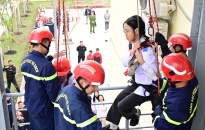Sôi nổi hoạt động tại Trung tâm trải nghiệm cộng đồng về PCCC, CNCH