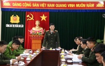 Đại tá Phạm Viết Dũng, Phó Giám đốc Công an thành phố làm việc với Công an các xã, thị trấn thuộc địa bàn huyện An Lão