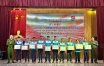 Chi đoàn Phòng Cảnh sát điều tra tội phạm về ma tuý động viên, trao quà cho học viên tiêu biểu tại Cơ sở cai nghiện ma tuý số 1