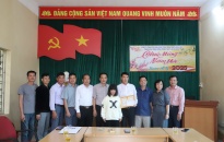Công ty TNHH MTV Khai thác công trình thuỷ lợi Đa Độ  Khen thưởng công nhân kịp thời cứu 2 học sinh bị đuối nước tại cống Cổ Tiểu (Kiến Thuỵ)  