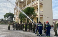 Lực lượng tham gia bảo vệ an ninh trật tự tại cơ sở của huyện Vĩnh Bảo trải nghiệm PCCC 
