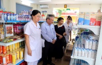 Lãnh đạo Sở Y tế kiểm tra an toàn thực phẩm các sản phẩm sữa bột, thực phẩm bổ sung, thực phẩm dinh dưỡng tại một số bệnh viện