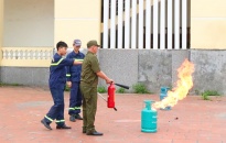 Tập huấn kỹ năng phòng cháy, chữa cháy cho cán bộ cơ sở, lực lượng bảo vệ an ninh trật tự trên địa bàn phường Dương Quan, TP. Thuỷ Nguyên