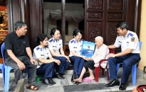 Bộ Tư lệnh Vùng Cảnh sát biển 1 tri ân người có công nhân kỷ niệm 50 năm Ngày Giải phóng miền Nam, thống nhất đất nước