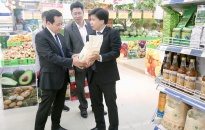 Tăng cường kiểm tra, giám sát, xử lý nghiêm các hoạt động sản xuất, buôn bán hàng giả, bảo vệ quyền lợi người tiêu dùng