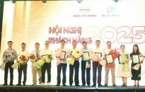 Hội nghị khách hàng Nhựa Tiền Phong: Vinh danh 63 đơn vị phân phối tiêu biểu có doanh thu cao năm 2024