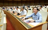 Quốc hội thông qua nhiều dự án Luật