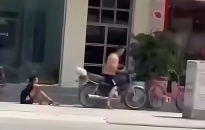 Công an phường Bạch Đằng xác minh vụ việc bé trai bị kéo lê trên vỉa hè
