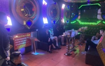Phát hiện 8 khách hát dương tính mới ma tuý tại quán Karaoke Hot thôn Đại Lộc 5, xã Đại Hợp (Kiến Thuỵ)