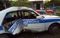 Xe CSGT bị tai nạn khi truy đuổi nghi phạm