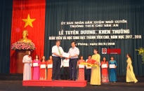 Trường THCS Chu Văn An: Khen thưởng học sinh và 60 thầy, cô giáo có thành tích cao năm học 2017 – 2018