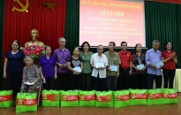 Báo An ninh Hải Phòng: Phối hợp trao 10 suất quà tặng các gia đình chính sách phường Minh Khai