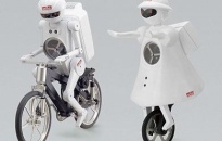 “Nàng” robot đạp xe một bánh