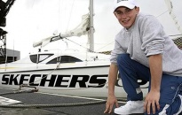 16 tuổi vòng quanh thế giới bằng thuyền