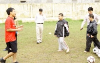 Lớp học bóng đá cho trẻ em thiểu năng trí tuệ