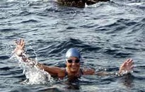 55 tuổi bơi một mạch 26 km
