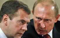Putin thu nhập cao hơn Medvedev