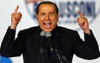 Thủ tướng Italia lại lao đao vì “gái gọi”