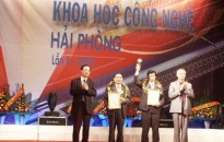 Trao giải thưởng khoa học công nghệ Hải Phòng năm 2009