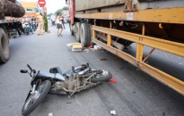 Ô tô va xe máy, 3 người thiệt mạng