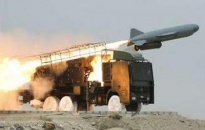 Iran phô diễn sức mạnh quân sự