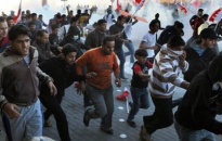 Phương Tây cổ vũ làn sóng biểu tình ở Trung Đông