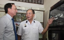 Bí thư Thành ủy thăm cựu chiến binh tàu không số
