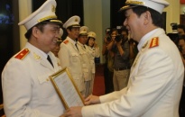 Giám đốc CATP Hải Phòng Đỗ Hữu Ca được thăng hàm Thiếu tướng