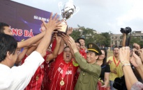 Nghẹt thở vượt qua chấm 11m, Hồng Bàng lên ngôi vô địch