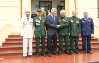 Chủ tịch UBND TP tiếp xúc Hội truyền thống chiến sỹ Điện Biên Phủ