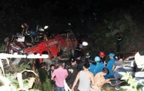 Xe khách lao xuống vực Sa Pa, 12 người tử nạn