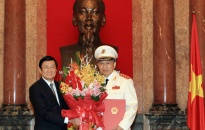Chủ tịch nước trao quyết định thăng hàm Thượng tướng cho đồng chí Tô Lâm