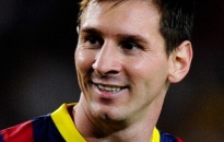 Kỷ niệm 10 năm chơi bóng của Messi và những con số thú vị