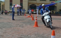 Gần 500 người được tập huấn kiến thức ATGT, kỹ năng lái xe mô tô