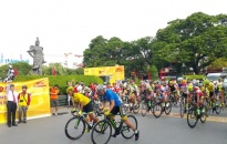 Xuất phát chặng 9 Giải xe đạp Quốc tế VTV - Cup Tôn Hoa Sen